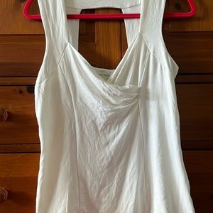 Woman’s White House Black Market Top Size L